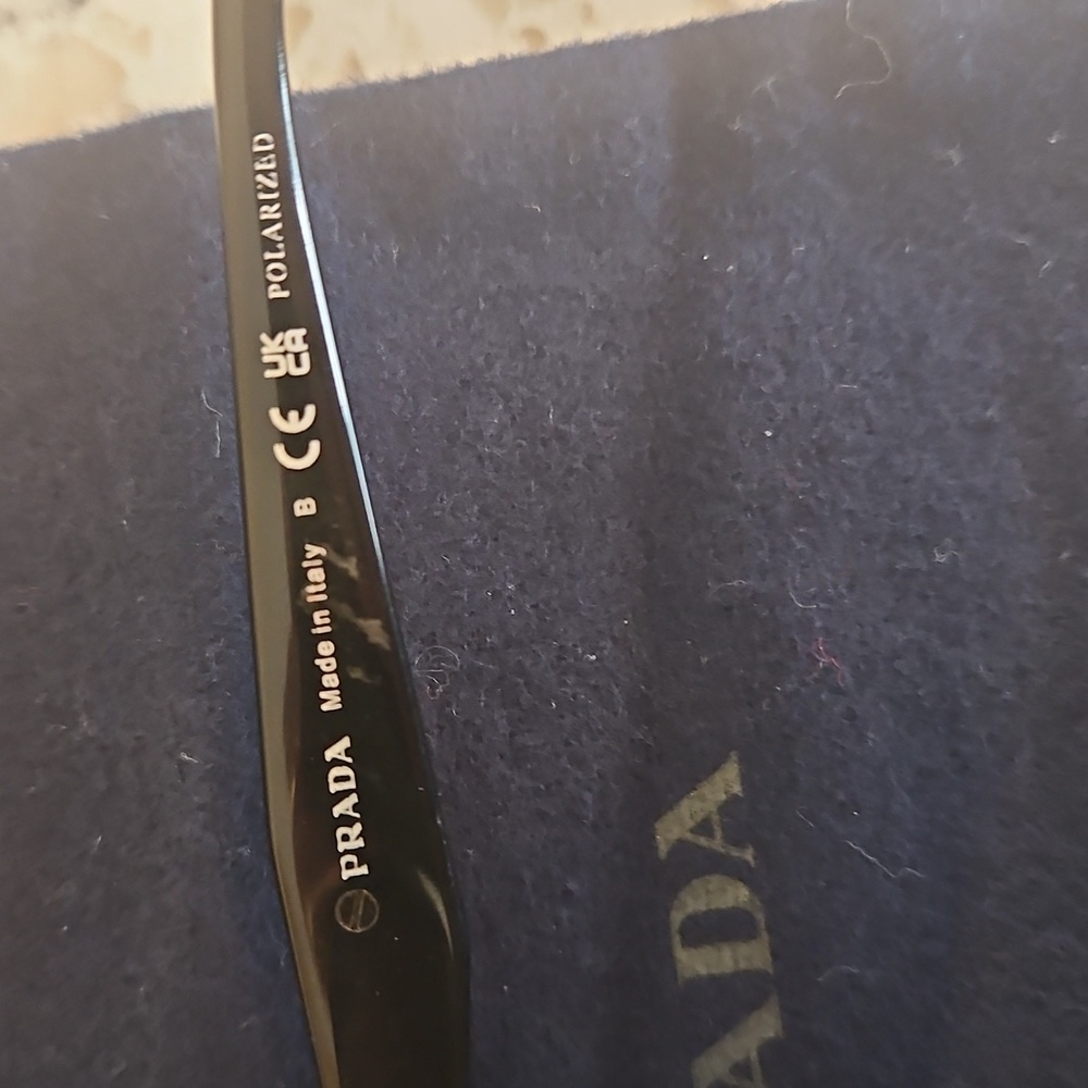 Prada Black Polarized Sunglasses with Full Inclusion - Picture 6 of 11